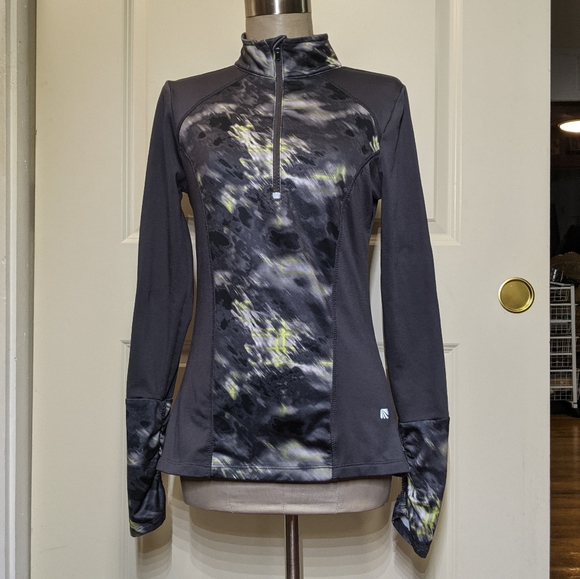 Performance Wear pull over half zip - Picture 3 of 6